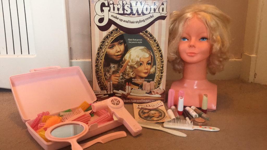 girl's world styling head